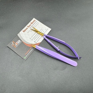 Pince à épiler à sourcils en or violet lilas Logo personnalisé Embouts pointus inclinés en acier durable Ciseaux à sourcils Ciseaux à ressort pour cils - Product Image 1