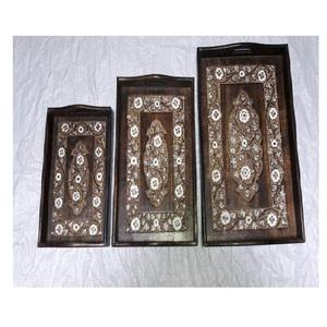 Ensemble fait main de 3 plateaux de service polyvalents en bois d'acacia plateaux en bois élégants avec poignée en métal pour le service de thé à la maison et la décoration - Product Image 3