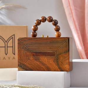 กระเป๋าถือไม้ทันสมัยสำหรับผู้หญิงกระเป๋าคลัทช์กล่องไม้ที่เรียบง่ายและใช้งานได้นานเหมาะสำหรับโอกาสพิเศษในราคาที่ดีที่สุด - Product Image 5