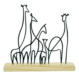 长颈鹿金属桌子雕塑装饰铁金属长颈鹿展品木基线艺术