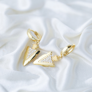 Boucles d'oreilles pendantes en pierre blanche en forme de pointe de flèche turque faite à la main en gros bijoux en argent sterling 925 - Product Image 4