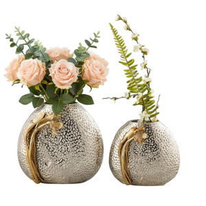 Juego de 2 Jarrones de Metal Plateado Martillado para Decoración del Hogar, con Detalles en Dorado, para Centro de Mesa, Exhibición de Flores, en Oferta - Product Image 1