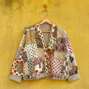 Chaqueta de Algodón Acolchada con Parches Hecha a Mano para Mujer, Cuello en V, Estilo Kimono, Corta, Abrigo Bohemio de Invierno, Abrigo Acolchado con Parches Suaves - Product Image 1