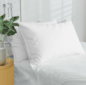 Almohadas de Plumas de Ganso Blanco de Calidad de Hotel, Paquete de 2, Tamaño Queen o King - Product Image 1