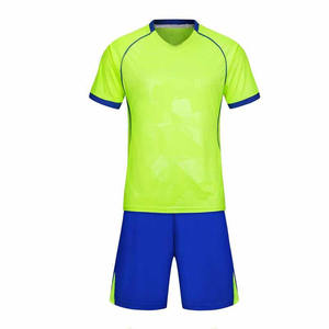 Nueva llegada diseño personalizado al por mayor transpirable comodidad fútbol Jersey jóvenes hombres fútbol uniformes conjuntos - Product Image 4
