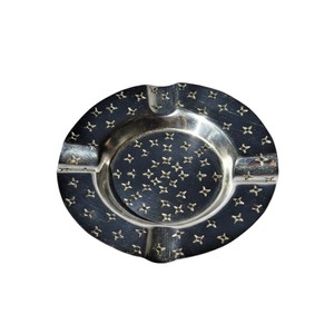 Cenicero de Metal Estilo Antiguo al por Mayor, Cenicero Redondo de Latón con Diseño Floral Grabado a Mano para Decoración del Hogar o Regalo - Product Image 3