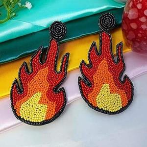 Vente en gros de boucles d'oreilles brodées de perles de rocaille faites à la main pour les femmes élégantes et perlées, design unique JAVED HANDICRAFTS - Product Image 5