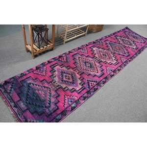 Tapis de couloir vintage 2,9 x 11,2 pieds, tapis turc à carreaux roses - Product Image 2