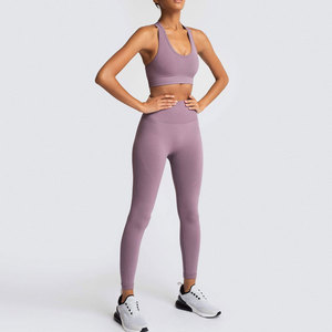 Conjunto de Yoga Deportivo de Moda para Mujer, Conjunto de Yoga para Mujer al por Mayor, Hecho en Pakistán - Product Image 5
