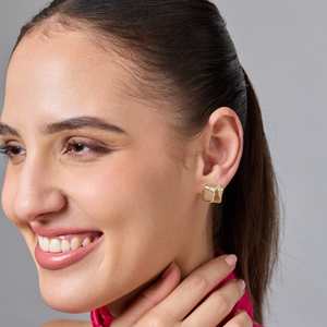 Modernos Aretes de Aro Geométricos 190016, de Aleación de Zinc, Cobre y Acero Inoxidable, con Perla y Diamante, para Regalo o Fiesta - Product Image 2