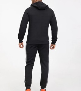 2025 nuevos hombres, venta al por mayor, etiqueta personalizada, recién llegado, precio asequible, hecho en fábrica, fabricante superior, nuevo estilo, chándales transpirables - Product Image 2