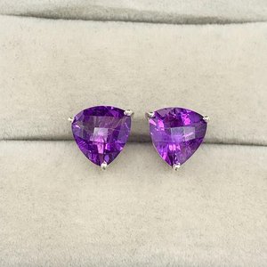 Boucles d'oreilles en améthyste naturelle, argent sterling, coupe trilliant, pierre de naissance de février, bijoux élégants, cadeau pour femmes - Product Image 1