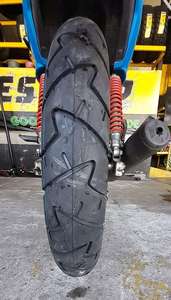 Pneu de moto tubeless Vietnam KUMATIRE K317 100/90-18 pour scooter et usage routier - Product Image 2