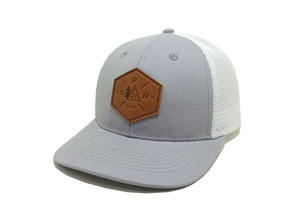 Casquette de camionneur personnalisée en gros, profil bas, patch en cuir, design sur mesure, faible MOQ, usine en Indonésie - Product Image 4
