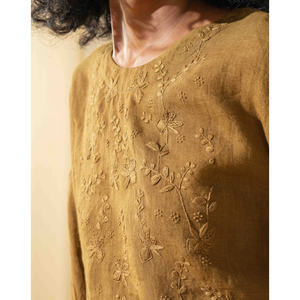 Blusa INAYA 100% Lino con Cuello Asimétrico, Estampado Floral Dibujado a Mano, Dorado/Mustard, Satinado, Ropa Formal de Oficina, Talla XL - Product Image 5