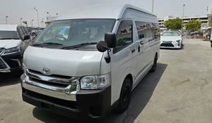 VAN Usada de Segunda Mano 2024, Volante a la Izquierda, Asientos de Cuero, Neumáticos R17, Techo Solar Automático, Cámara Trasera 360, Euro IV 4.1-6L, Pantalla Táctil - Product Image 5