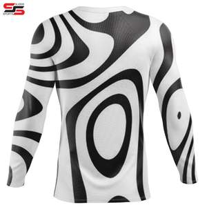 เสื้อยืดกีฬาแบบยูนิเซ็กซ์ แขนยาว ระบายอากาศ ป้องกันรังสียูวี UPF50+ แห้งเร็ว เป็นมิตรกับสิ่งแวดล้อม สำหรับออกกำลังกาย รับผลิตแบบ ODM/OEM สำหรับกีฬา MMA - Product Image 4