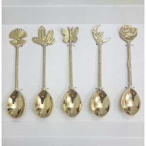 Ensemble de 4 cuillères à dessert en laiton massif pour hôtel à bas prix Ensemble de cuillères à dîner de haute qualité avec vernis et laque - Product Image 5