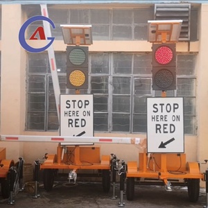 Remorque de signalisation automatique professionnelle à télécommande solaire longue portée pour la sécurité routière sur les sites miniers - Product Image 2