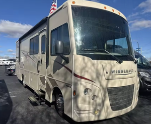 Caravana Usada Winneb-a-g-o V-i-s-t-a 29V-E 2017, Remolque de Viaje Directo de Fábrica, Autocaravana, Casa Rodante - Product Image 1