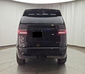 Land Rover Discovery P360 Dynamic SE 2024 d'occasion, en parfait état, faible kilométrage, en stock, offert à un prix incroyable - Product Image 2