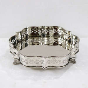 Plateau en métal décoratif pour servir, plateau de présentation pour table à manger, cuisine, décoration intérieure, cadeau, hôtel, restaurant, bar à café, utilisation premium - Product Image 1