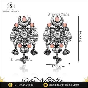 Boucles d'oreilles pendantes en argent de style indien traditionnel, cadeaux de fête, bijoux uniques en argent oxydé pour les femmes, pour les occasions d'anniversaire - Product Image 3