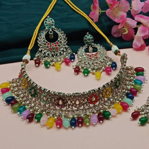 ชุดสร้อยคอและเครื่องประดับชุดเครื่องประดับพร้อมต่างหูแฟนซีพร้อมจี้ห้อยทองดีไซน์ดอกไม้อินเดีย - Product Image 1