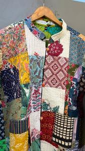 Chaqueta de seda reversible, chaqueta Sari de seda, chaqueta acolchada, Chaqueta corta de retazos, chaqueta de mujer, regalo de Navidad - Product Image 2