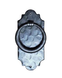 Aldaba de puerta de hierro negro Acabado personalizado para villas y puertas de oficina Aldaba de puerta decorativa duradera con estilo - Product Image 1