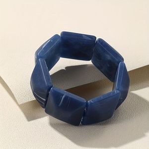 Bracelet élégant en résine fait à la main Bijoux colorés abordables avec pierres intégrées pour mariage et aspect festif au prix le plus bas - Product Image 6