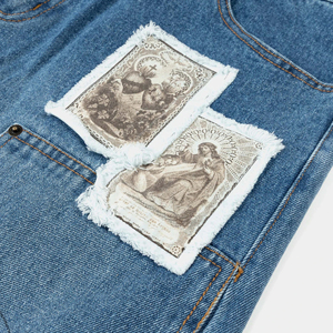 Pantalones Cortos Bermuda Vaqueros Vintage para Hombre con Estampados Religiosos y Parches, Cintura Alta, Cierre de Botones, Estilo Lona 100% Algodón - Product Image 3