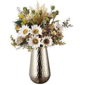 Jardinière de fleurs royale vintage en métal martelé avec support et table de bureau de chambre à coucher finie en or Vase à fleurs décoratif pour la maison - Product Image 5