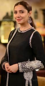 Nouveau indien pakistanais indien pakistanais vêtements ethniques Punjabi Designer broderie lourde travail fête porter costume pour dames - Product Image 2