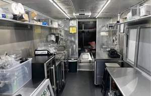 Remorque de camion de nourriture mobile en acier inoxydable pour les collations - Product Image 5