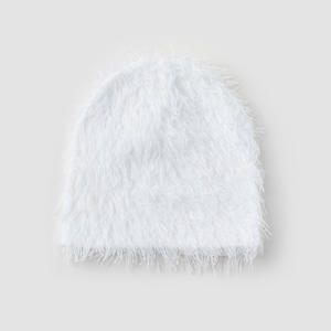 Bonnet en mohair rayé, chapeau d'hiver pour femmes et hommes, bonnet doux et moelleux, style rétro en mohair, bonnet rayé OEM/ODM - Product Image 3