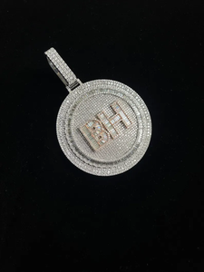 Colgante de lujo de plata de ley 925 con diamante de moissanita VVS, letra personalizada, estilo hip hop, amuleto de lujo para uso diario. - Product Image 2