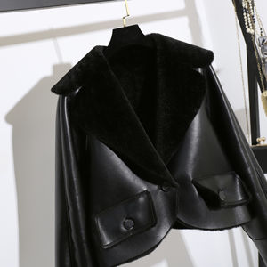 Nouveau design de vestes en peau de mouton chaudes pour l'hiver veste en polaire en peau de mouton tendance avec logo personnalisé pour hommes - Product Image 2