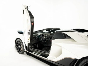 Lamborghini Aventador LP 780-4 Ultimae Roadster 2022 Certificado, Limpio y en Buen Estado - Product Image 6