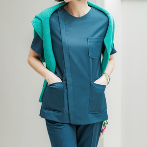 Ensemble de blouses médicales unisexe à séchage rapide, col rond, couleur unie, manches courtes, avec pantalon droit pour uniformes médicaux - Product Image 4