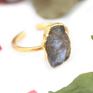 Ethnic Style Natural Blue Fire Labradorite Flashy Stone <b>Ring</b> 24K Gold Plated Geode <b>Statement</b> <b>Ring</b> <b>Women</b> Wholesale Jewelry India - Product Image 3