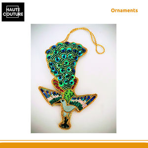 Ornement suspendu festif en forme de paon volant brodé à la main de qualité export, 12 cm de long, avec options personnalisées à bas prix - Product Image 2
