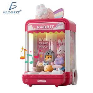 Distributore Automatico di Premi con Luci LED Include Premi a Forma di Bambola - Product Image 6