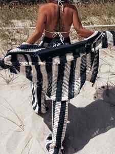 Femmes 2 pièces rayé tricot col en v creux bouton haut et pantalon à jambes larges vacances d'été Sexy correspondant ensemble de vêtements de détente motif solide - Product Image 2