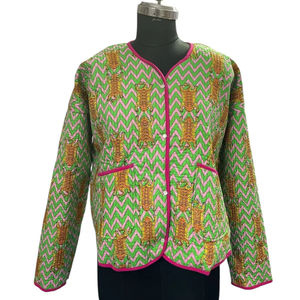 Magnifique veste d'hiver matelassée tissée et lavée à imprimé tigre vert pour femmes Réversible à la main 100% coton léger nouveau style - Product Image 1