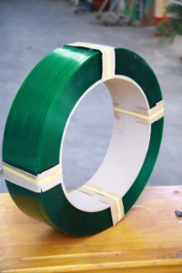 Rollo de flejado de plástico PET OEM ODM Estándar de exportación de longitud ajustable diseñado para maquinaria de embalaje - Product Image 4