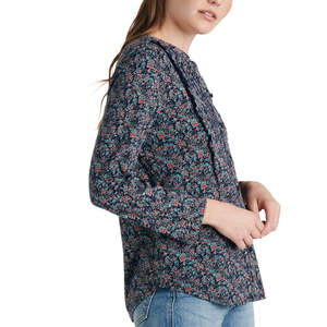 Top da donna Lucky Brand blu navy con bottoni floreali piccoli, top per il tempo libero - Product Image 1