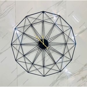 Horloge murale décorative en métal moderne de qualité supérieure pour la décoration de bureau à domicile ou de salon, montre élégante et fonctionnelle - Product Image 6