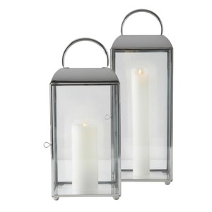 Juego de 2 Faroles de Vela Modernos de Acero Inoxidable al por Mayor, Faroles Metálicos Cuadrados Plateados Hechos a Mano para Interiores, Exteriores, Hogar y Bodas - Product Image 1