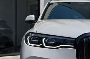 Transmisión Eléctrica Automática de Cuero ACC Usada del 2024 con Interior Oscuro para Volante a la Derecha/Izquierda (RHD/LHD) - Product Image 3